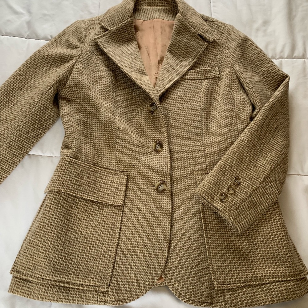 Vintage wool fitted blazer.